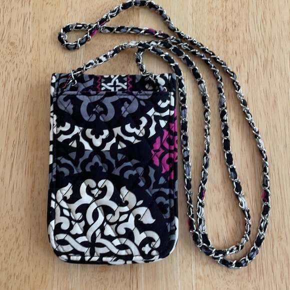 🔥CLEARANCE🔥Vera Bradley Crossbody Cellphone Purse - Picture 2 of 3